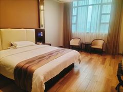 -好居商务酒店(江高亿达广场店)