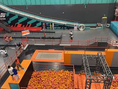-极限PLAY运动娱乐新世界·团建派对潮玩休闲馆·室内蹦极高空游乐园