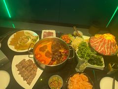 -唯爱KTV聚会餐厅(仙林东城汇店)