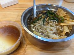 -柳州肥姨妈大骨螺蛳粉(东靖路店)