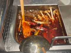 -海底捞火锅鲜切牛肉主题店(长寿路店)
