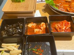 -青瓦炭韩潮烤肉(花园道店)