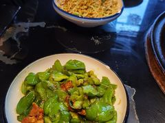 -鱼窝棚柴火铁锅炖(富山屯店)