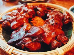 金牌烤猪蹄-中8楼风尚云南菜(颐堤港店)