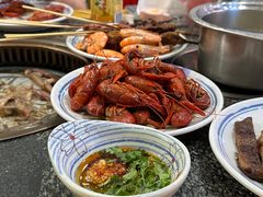-锤头鲨毛肚海鲜烤肉自助餐厅(国购广场店)