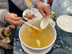 -桥香园云南过桥米线(金马碧鸡店)