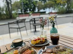 -ommo cafe(半岛城邦店)
