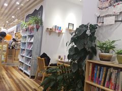 -猫的天空之城概念书店(印象城购物中心店)