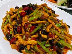 鱼香肉丝-添福来墨鱼饺子 · 海鲜东北菜(大连星海·黄浦路店)