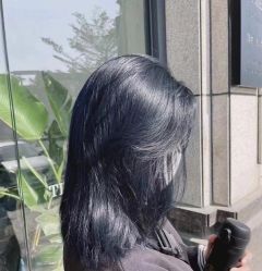 -川和潮人