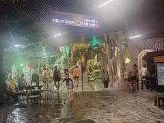 -泉城欧乐堡戏水湾艺术养生温泉