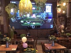 -临界音乐酒馆·小龙虾·江湖菜(华熙LIVE·鱼洞店)