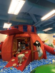 -莫莉幻想儿童乐园(武汉保利广场店)