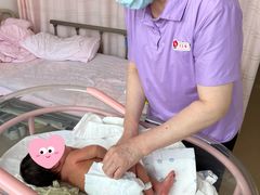 -秋歌护理·月嫂·育儿嫂(浦东医院店)