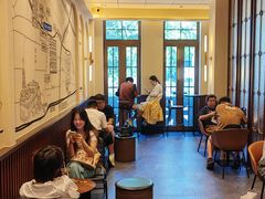 -瑞幸咖啡(江汉路中山大道店)