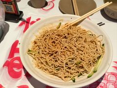 -肥肥虾庄·金牌油焖大虾(汉街SKP店)