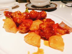菠萝拔丝咕咾肉-潮民公馆(BFC外滩金融中心店)
