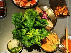 -围炉肉舍•炭烤活鳗•丹东海鲜烤肉(步行街店)