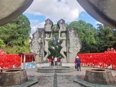 -墨江北回归线标志园