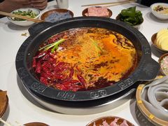 -卤校长老火锅(杨家坪直营店)