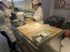 -鱼和肉海鲜大排档(林江名城店)