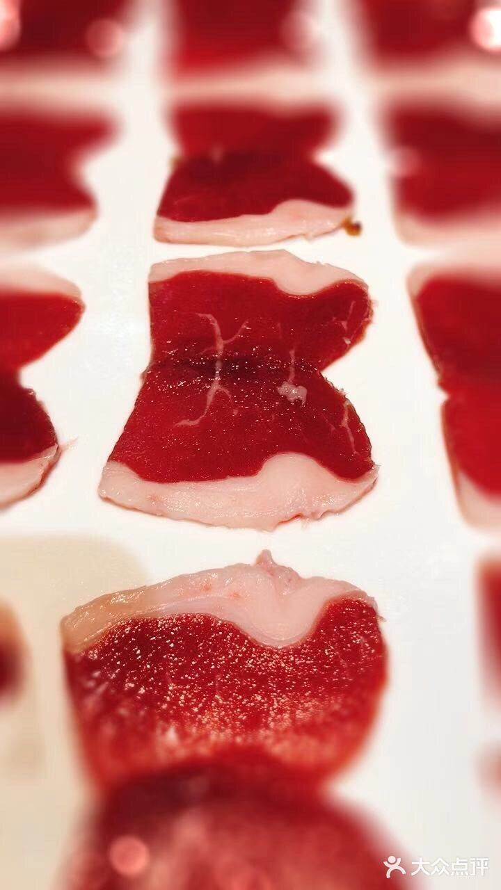 冬天吃个火锅它不香么？冰火两重天火锅