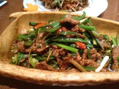 -老滇山寨•云南特色菜•地方菜•民族风情歌舞表演(金碧店)