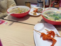 -小杨生煎(金山百联购物中心3楼店)