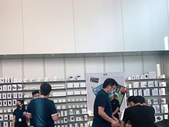 -Apple零售店(新街口店)