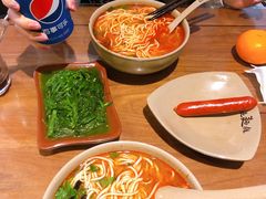 -亮亮面馆(经六路店)