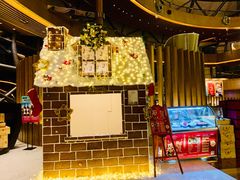 -上海滴水湖皇冠假日酒店