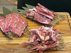 -臻牛烤肉