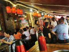 等位区-老船夫石锅苗苗鱼·老字号(三道堰总店)
