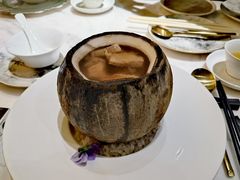 椰子八宝鸡汤-闻见中国海南菜(K11店)