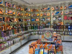 -VENCHI 闻绮(北京国贸商城店)