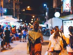 -周日夜市