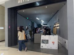 -喜茶(深圳万象城黑金店)