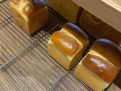 -沁屋面包店(人民东路店)