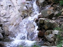 -大平台龙居瀑布旅游区