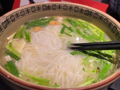蒙自过桥米线-南蛮子(进贤路店)