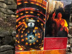 -怀托摩萤火虫洞