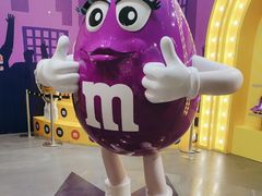 -m豆巧克力世界(上海世茂广场店)