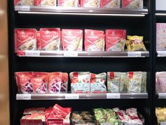 零售区-良品铺子(五角场万达店)