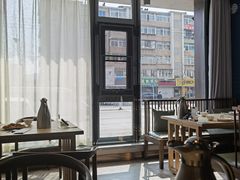 靠窗位-小船渔村•大连菜•大连焖鱼(黄河路店)
