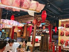 -老滇山寨•云南特色菜•地方菜•民族风情歌舞表演(金碧店)