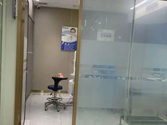-咿呀口腔(光谷分院)