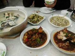 -天乐农家鱼头王(天目湖店)