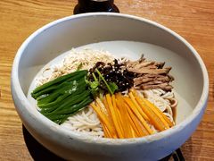 鸡丝凉米线-云海肴·汽锅鸡·云南菜(天山百盛优客店)