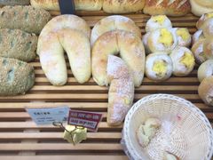-焙丽拾光(麦凯乐直营店)