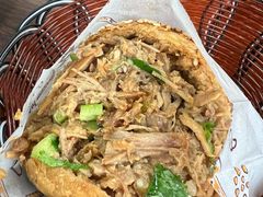 烧饼夹坛子肉-万红路羊汤烧饼店(将台路店)